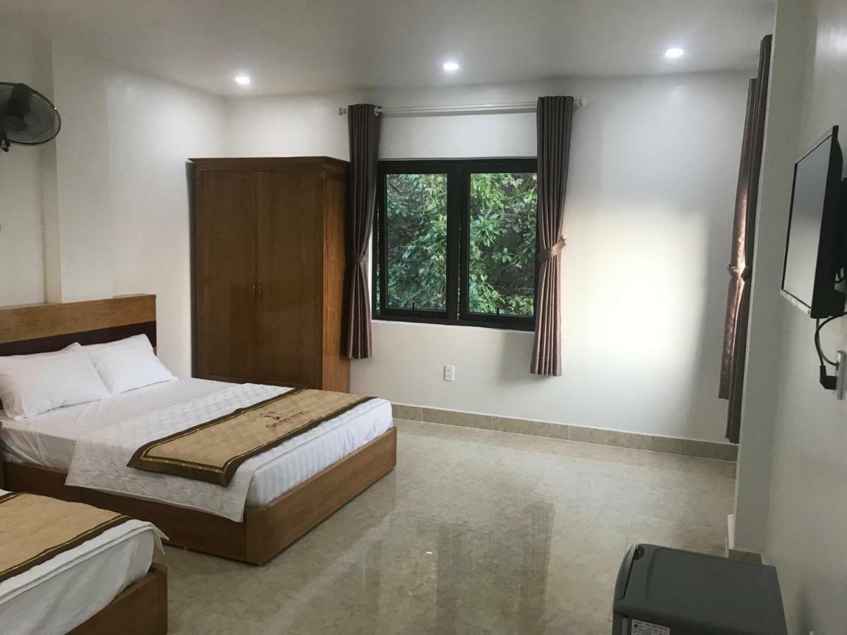 Galaxy Hotel Cat Ba Island Exterior photo
